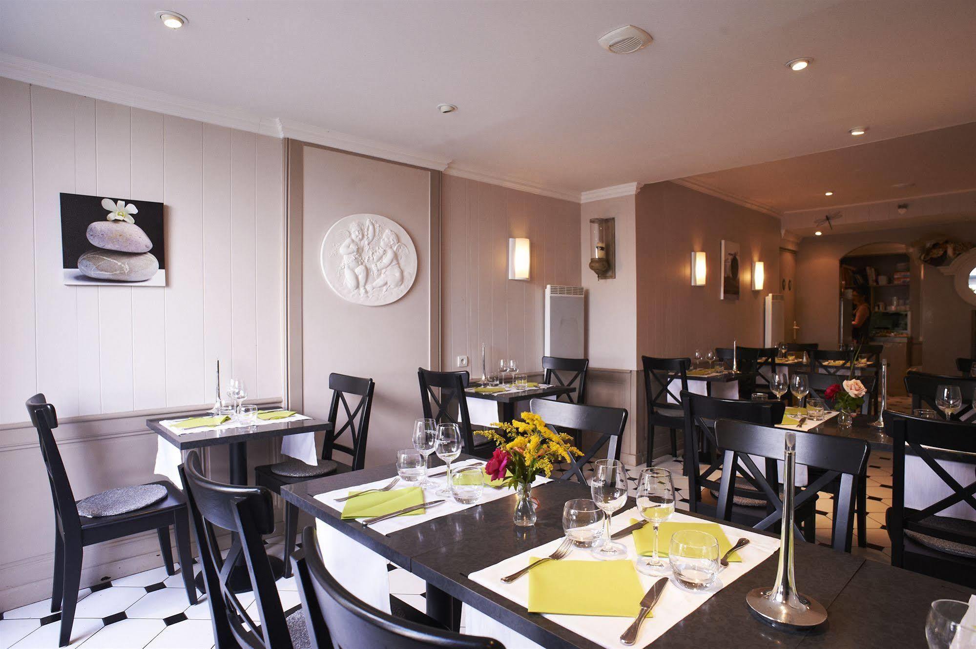 Cristal Hotel Restaurant - Logis Hotels Saumur Exteriér fotografie