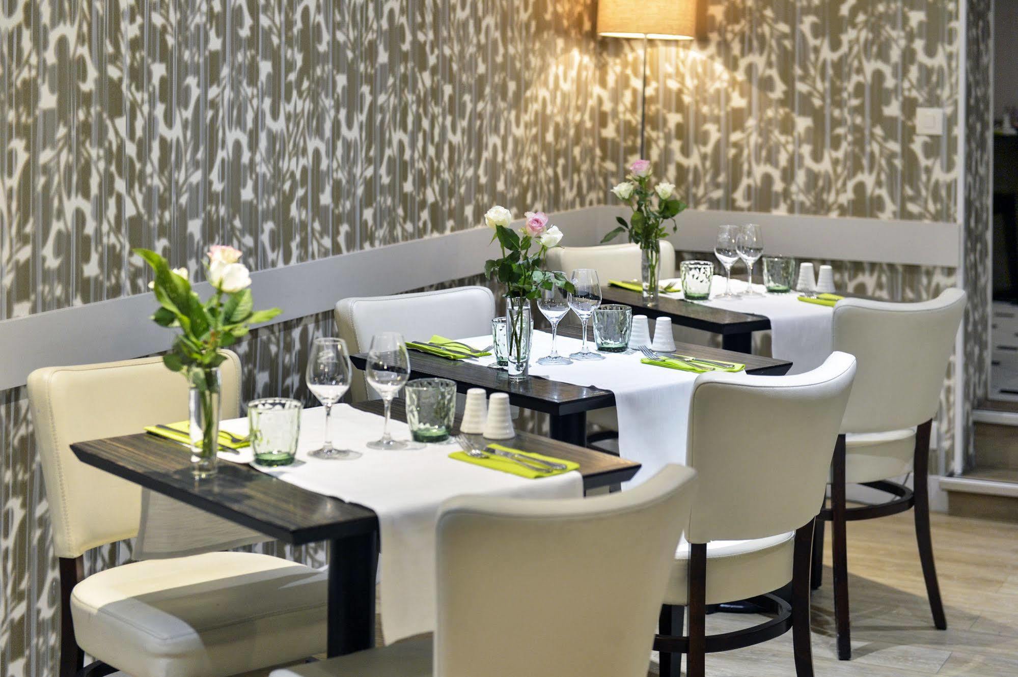 Cristal Hotel Restaurant - Logis Hotels Saumur Exteriér fotografie