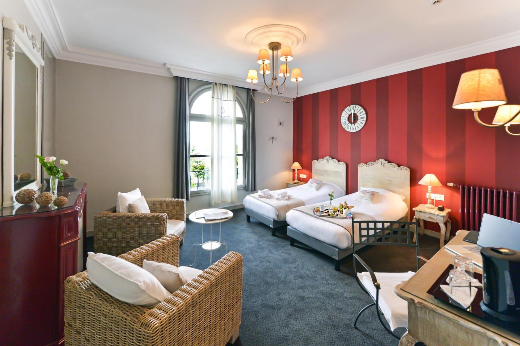 Cristal Hotel Restaurant - Logis Hotels Saumur Exteriér fotografie